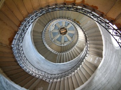Fourviere 140902-EscalierTourDroite.JPG