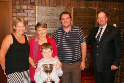 John Lindsay Trophy Medal of Medallists 2010 presented to Bert Savage