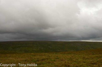 Heavy weather approaching from over Kitty Tor to me, between Dinger and Yes Tors