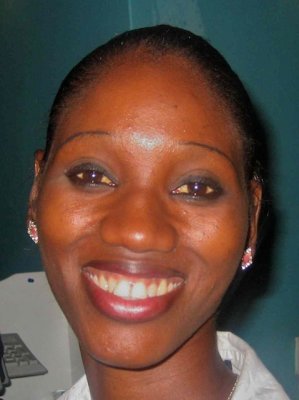Curacao waitress 214.jpg