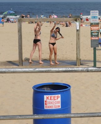 lets keep the beaches clean 516.jpg
