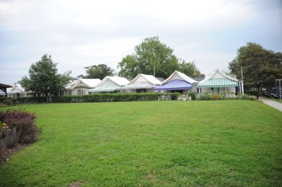 the tents are all empty 698.jpg