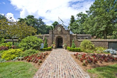 Elizabethan Garden