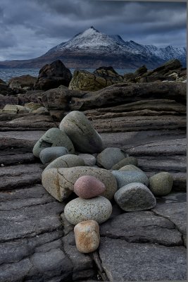  Rocks leading to Cullins Elgol  try 3 Feb 17 2012.jpg