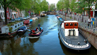 pbase Amsterdam Boat June 22 2006.jpg