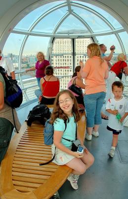 pbase Fran london eye 7 June 30 2006.jpg