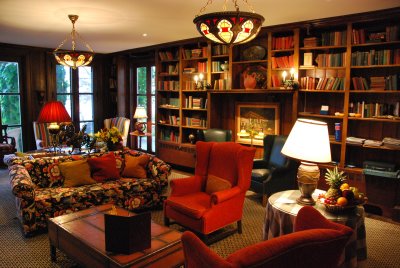 Library at Manoir Hovey, North Hatley, QC