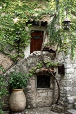 Eze Village - 2000.jpg