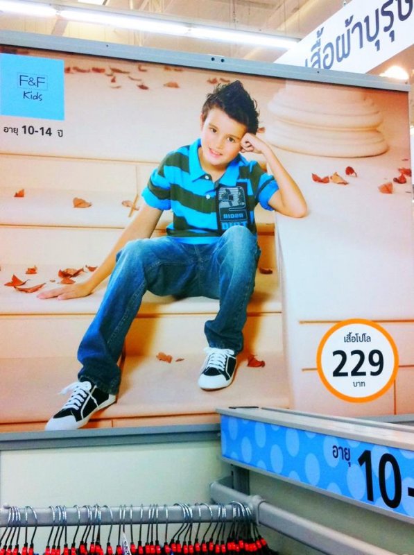 Lachlan modelling for Tesco, Oct 2011