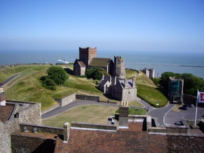 small_castle_Dover.jpg