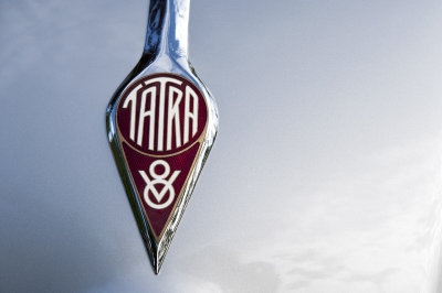 48 Tatra T87