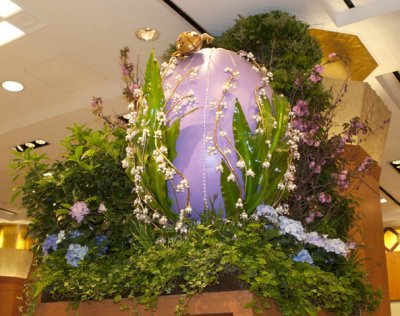 design/production of the garden Kiosk at flower show - Macy's