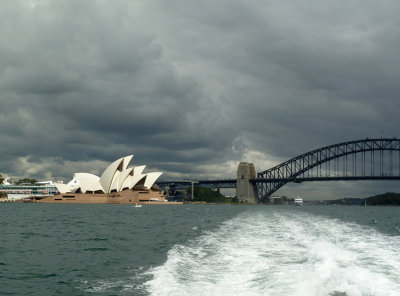 Sydney Harbor from the ferry to Manly