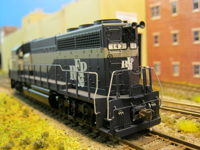 Atlas RF&P GP40-2 #143 rear view of details