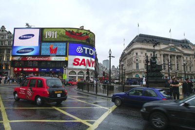 Piccadilly Circus01.jpg