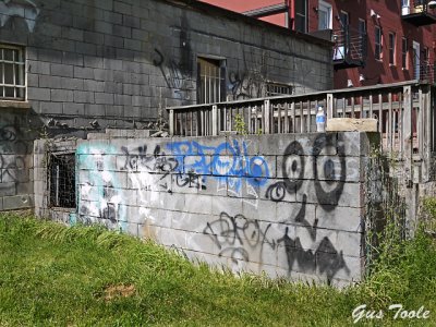 Wall with graffiti