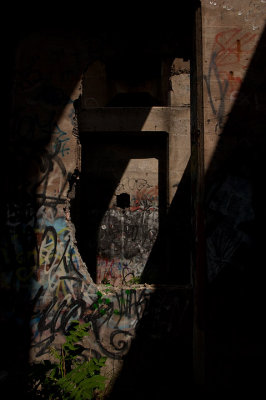 grafitti_bridge
