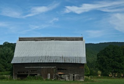Rural West Virginia Barn in Greebrier Valley tb0811ghr.jpg
