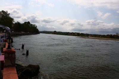 Sakarya river meets black sea.jpg