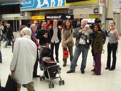 g4/73/564073/3/61024588.HamptonCourtPalace05.jpg