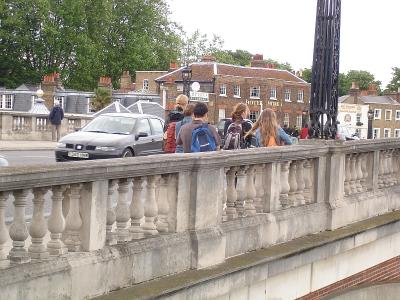 g4/73/564073/3/61025544.HamptonCourtPalace11TheOthergroup.jpg
