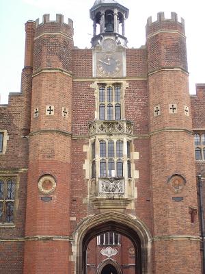 g4/73/564073/3/61025826.HamptonCourtPalace21.jpg