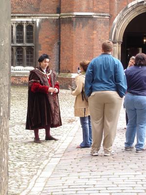 g4/73/564073/3/61025827.HamptonCourtPalace22.jpg