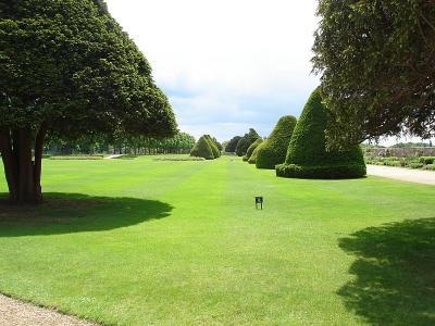 g4/73/564073/3/61026158.HamptonCourtPalace33.jpg