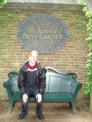 g4/73/564073/3/61027152.HamptonCourtPalace49.jpg