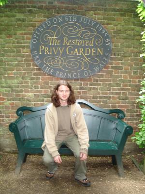 g4/73/564073/3/61028050.HamptonCourtPalace51.jpg