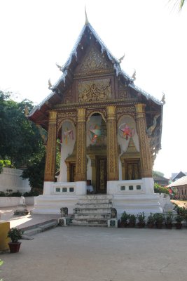 One of the small temples that I saw on Phou Si Hill.
