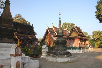 I was approaching the Wat Xieng Thong (Golden Tree) temple, where the Khan flows into the Mekong, the city's oldest temple.