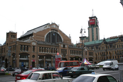 Bessarabka (flower) Market on Khreshatik Avenue. It is an example of Ukranian Art Nouveau.