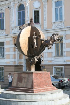 The famous Monument to Orange in the Odessa.