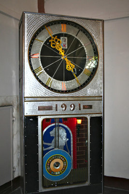 Clock showing how much time has passed since the 1991 Ukrainian revolution.