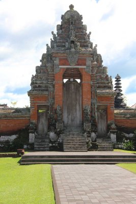 Inner wall of temple. It was built in 1634 by the Raja of Mengwi. It is family temple where his deified ancestors are honored.