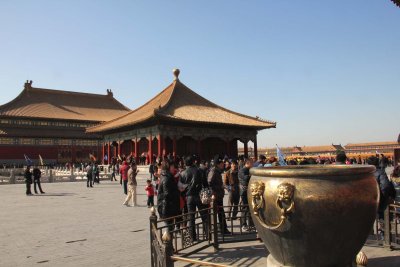 An vat with the Hall of Central Harmony in the background.