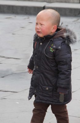 An unhappy Chinese boy at the Summer Palace.