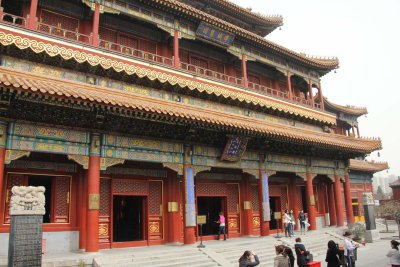 The 3-story Hall of Infinite Happiness is the tallest hall at the temple. It is attached to two smaller pavilions.
