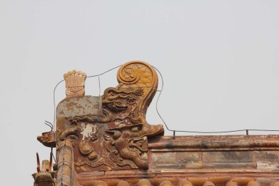 A wonderful dragon ornament on the roof of the Lama Temple.
