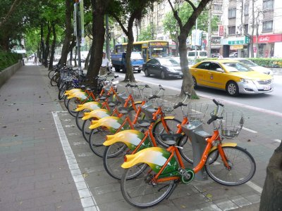 Upon leaving the Metro station, I spotted these bikes which are part of a new public bike rental system in Taipei named U-bike.