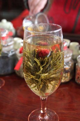 Another type of tea brewing. This would look good in an aquarium!
