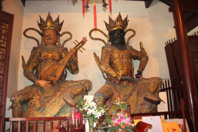 More heavenly kings who, all, represent favorable circumstances.