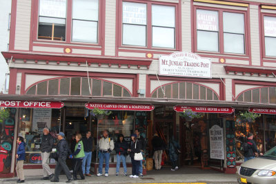 Another popular tourist stop is the Mt. Juneau Trading Post.