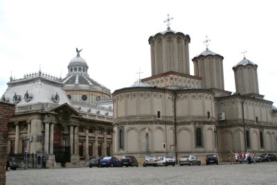 Bucharest's preeminent church (on the right), the Patriarchy Church (built 1656-1668).