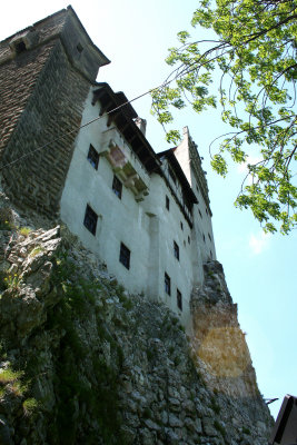 The castle belonged to Mircea the Wise, grandfather of Vlad Tepes (Dracula) between 1395-1427.