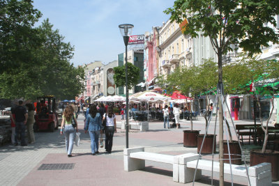 The beginning of Plovdiv's clean and wide (pedestrians only) Main Street.