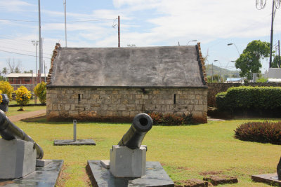 The cannons still guard the Great Courland Bay as they were originally designed to do by the Courland settlers and soldiers.