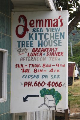 We stopped at Jemma's Sea View Kitchen Tree House for lunch.