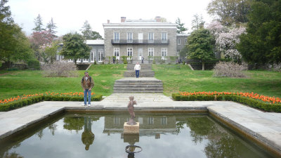 Fountain in front of the Bartow-Pell Mansion.